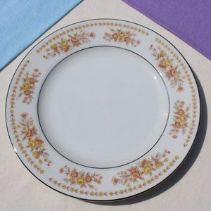 Set of 7 Elegance Bread & Butter Plates